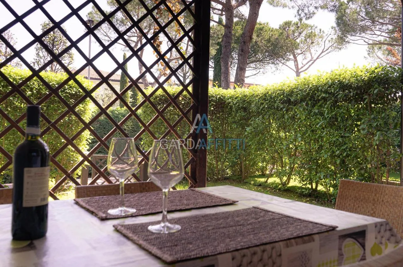 Corallo Apartment - Desenzano - Gardaaffitti Com Ντεζεντσάνο ντελ Γκάρντα 0*,  Ιταλία