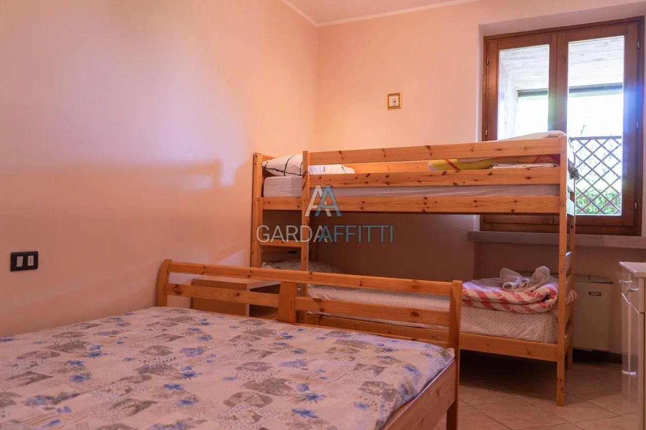 Corallo Apartment - Desenzano - Gardaaffitti Com Ντεζεντσάνο ντελ Γκάρντα