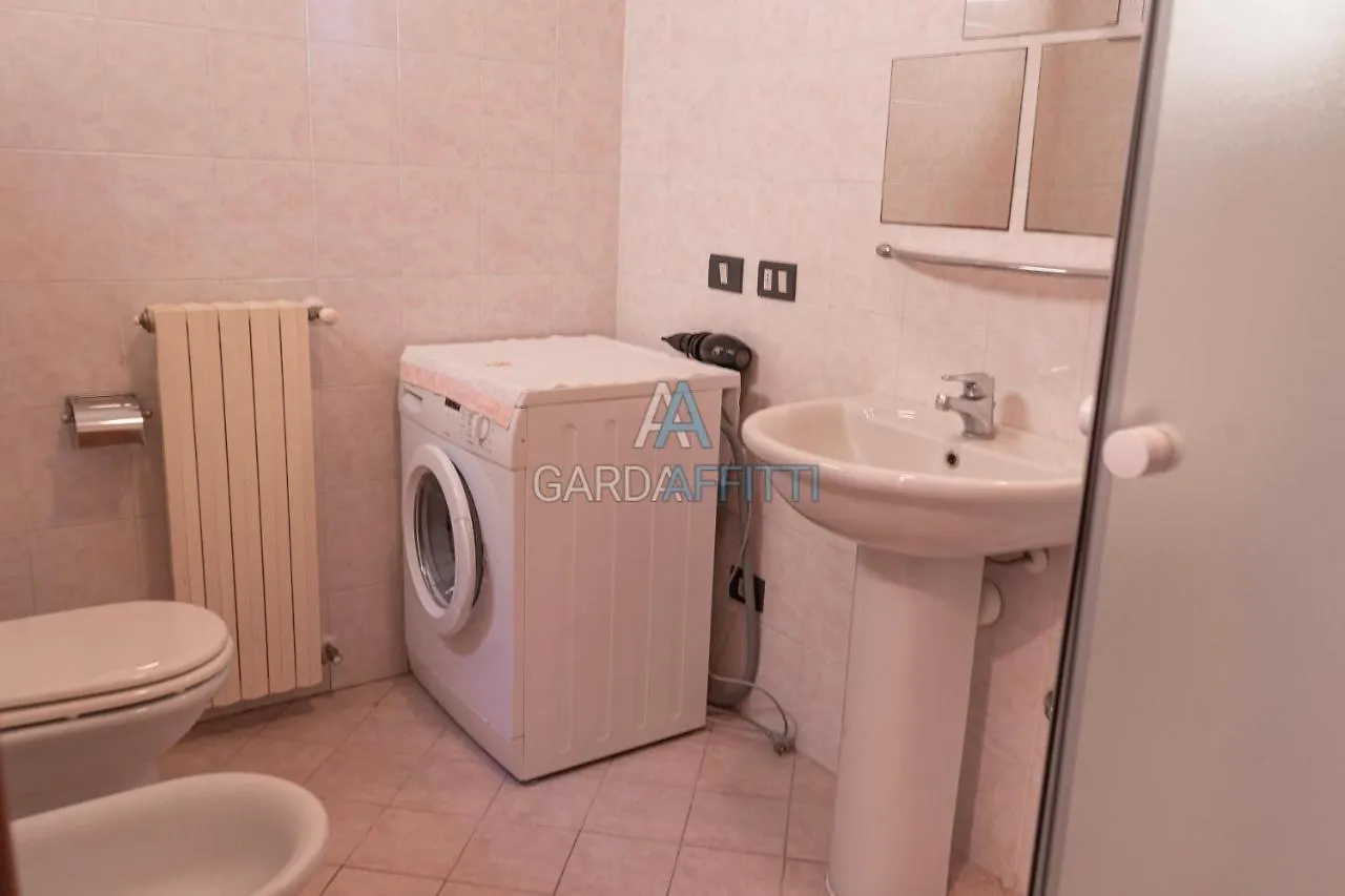 Corallo Apartment - Desenzano - Gardaaffitti Com Ντεζεντσάνο ντελ Γκάρντα