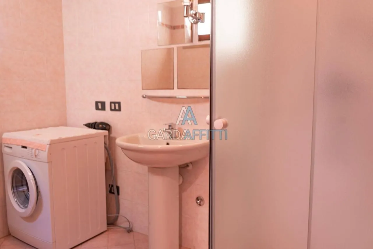 Corallo Apartment - Desenzano - Gardaaffitti Com Ντεζεντσάνο ντελ Γκάρντα